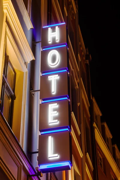 Hotel sign at night — Stock Photo, Image