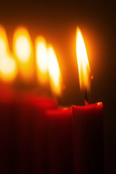 Řádek plameny svíček — Stock fotografie