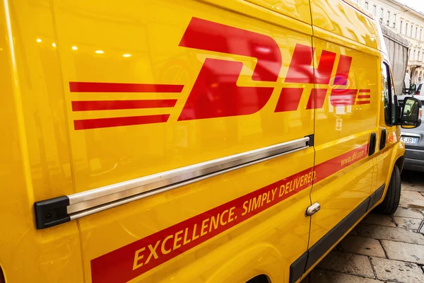 DHL letters on a van — Stock Photo, Image