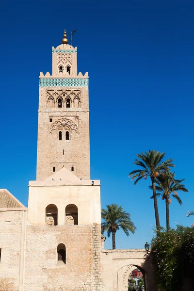 Marakeş'te ünlü koutoubia cami minaresi — Stok fotoğraf