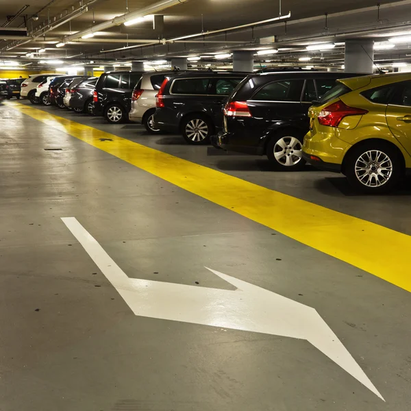 Underground parking garage — Stock Photo, Image