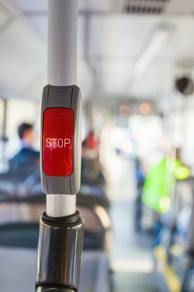 Dentro de um ônibus com pequena profundidade de campo — Fotografia de Stock