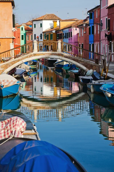 Pintoresca vista de Burano, cerca de Venecia, Italia — Foto de Stock