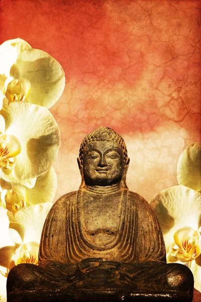 Figura de Buda y flores de orquídea con textura decorativa de estilo antiguo —  Fotos de Stock