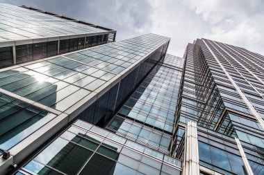 Modern ofis kuleleri