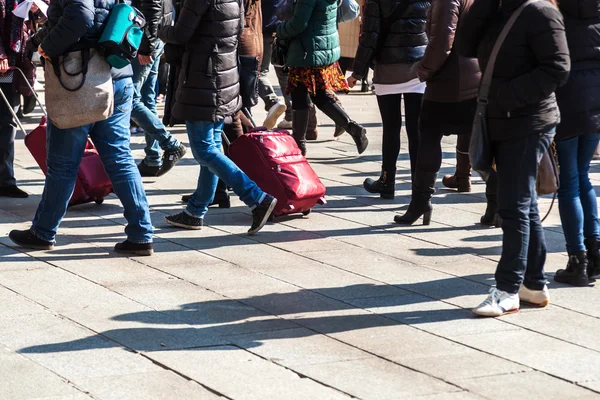 Travelers on the move — Stock Photo, Image