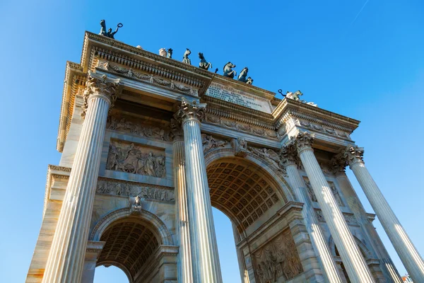 Arco Della Pace в Милане, Италия — стоковое фото