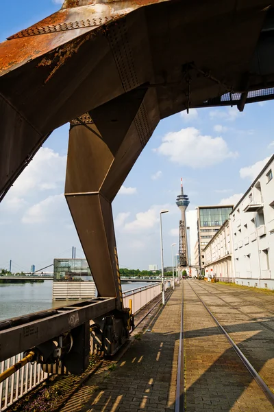 ที่ท่าเรือสื่อของดึสเซลดอร์ฟ ประเทศเยอรมัน — ภาพถ่ายสต็อก