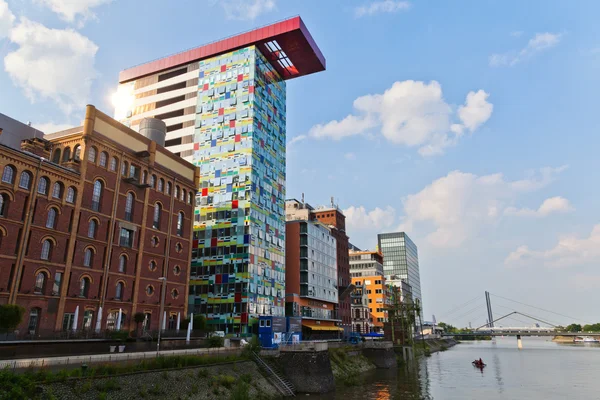 En el puerto de medios de Düsseldorf, Alemania —  Fotos de Stock