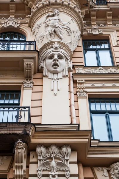 Facade of an Art Nouveau building in Riga, Latvia — Stock Photo, Image