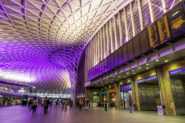 Bilet hall Londra, İngiltere'de Kings Cross Station