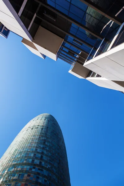 Torre agbar w barcelona, Hiszpania — Zdjęcie stockowe