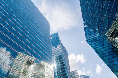 Paris, Fransa, La Defense İlçesi'nde modern gökdelen