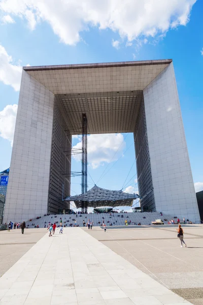 Grande Arche nel distretto finanziario La Defense a Parigi, Francia Immagine Stock