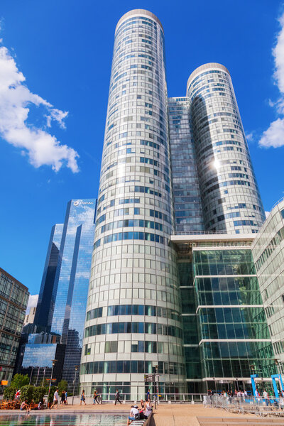 Башня Кёр Оборона в финансовом районе Ла Оборона в Париже, Франция
