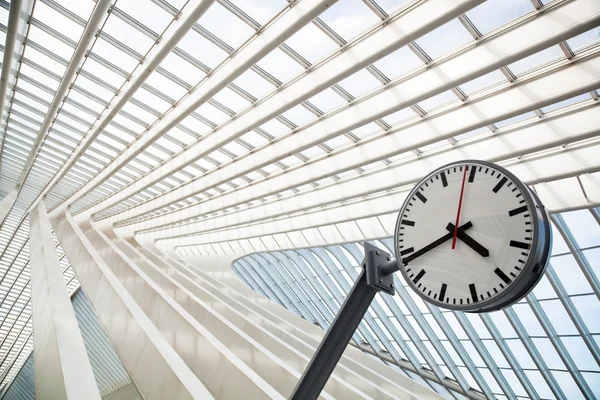 Estación Guillemins del arquitecto Santiago Calatrava en Lieja, Bélgica — Foto de Stock