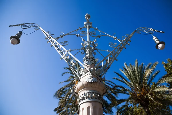 Old street lamp in Modernism style in Barcelona, Spain — Stock Photo, Image
