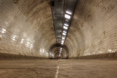 Londra'dan Thames Greenwich için altında yaya tüneli