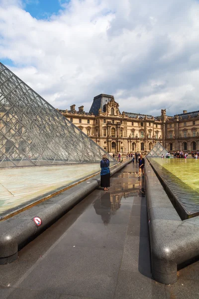 Muzeum Louvre, Paříž — Stock fotografie