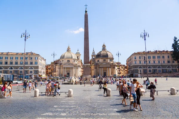 Piazza del popolo in Rome, Italië — Stockfoto