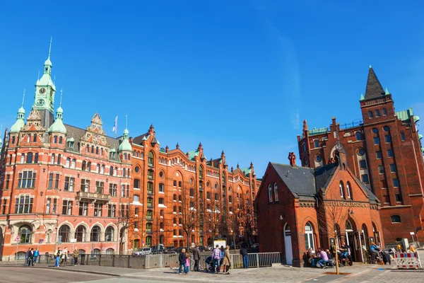 Oude buildiings in het magazijn district uit Hamburg, Duitsland — Stockfoto