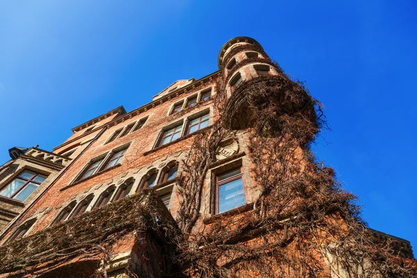 Oude buildiings in het magazijn district uit Hamburg, Duitsland — Stockfoto