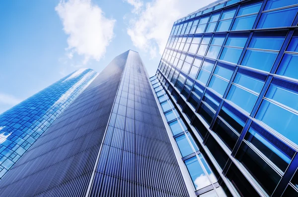 Modern skyscrapers in a low angle view — Stock Photo, Image