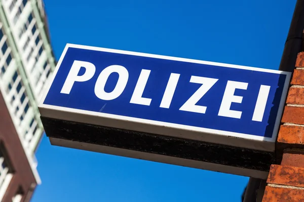 Signe néon d'un poste de police allemand — Photo