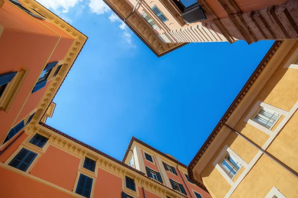 Alte städtische gebäude in rom, italien — Stockfoto