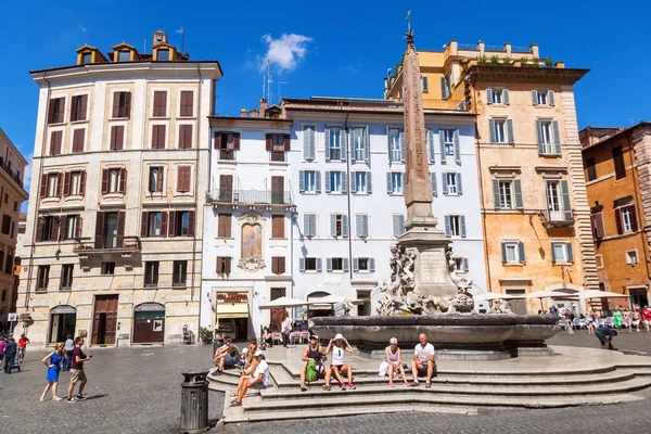 Piazza della rotonda w Rzym, Włochy — Zdjęcie stockowe