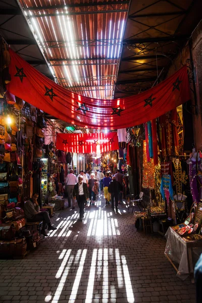 En los zocos de Marrakech, Marruecos — Foto de Stock