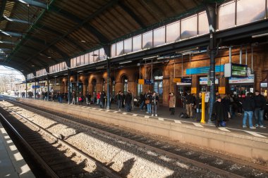 Ana İstasyonu Bonn, Almanya