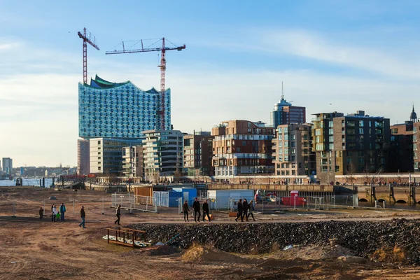 Gran obra de construcción en la ciudad de HafenCity de Hamburgo, Alemania —  Fotos de Stock