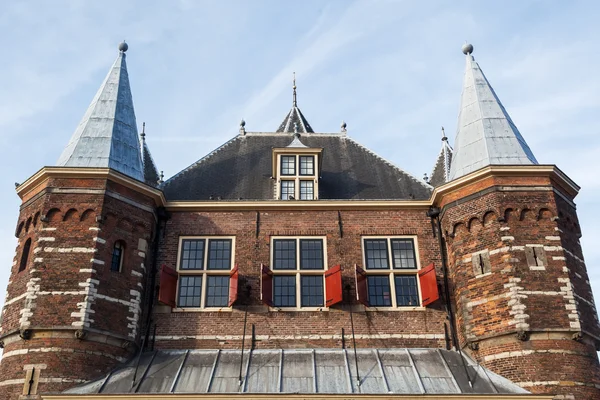 Edifício histórico The Waag in Amsterdam, Netherlands — Fotografia de Stock
