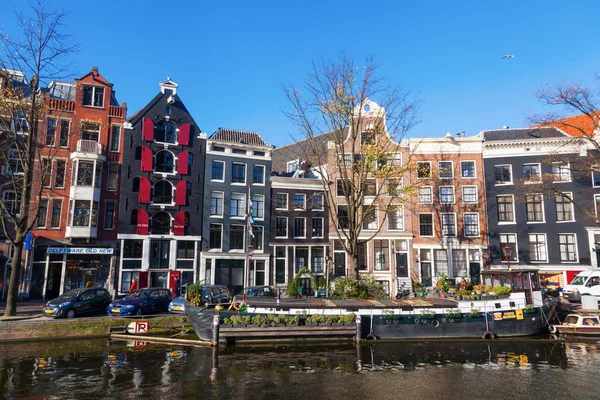 Stadsgezicht in Amsterdam, Nederland — Stockfoto