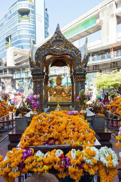 Erawan svatyně v Bangkoku, Thajsko — Stock fotografie