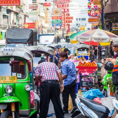 Sokak sahne mahallesinde, Bangkok, Tayland
