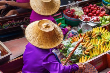 Tayland Damnoen Saduak yüzen Pazar