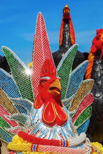 タイ、アユタヤに芸術的なコックの彫刻 — ストック写真