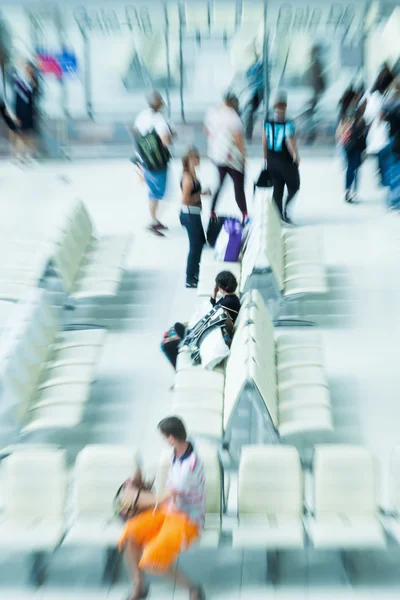 Picture with creative zoom effect of people at the airport — Stock Photo, Image