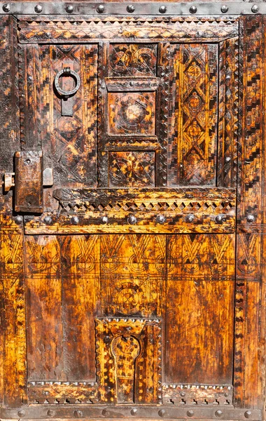 摩洛哥的仿古木门 — 图库照片