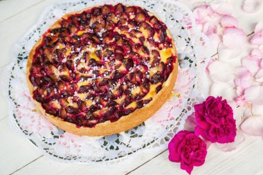 lezzetli kuru üzümlü kek