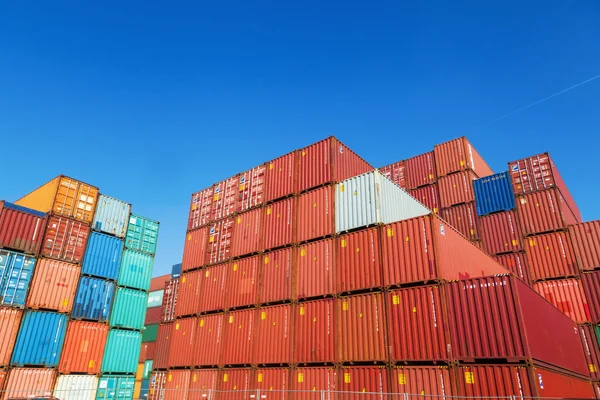 Contenitore nel porto container di Amburgo, Germania — Foto Stock