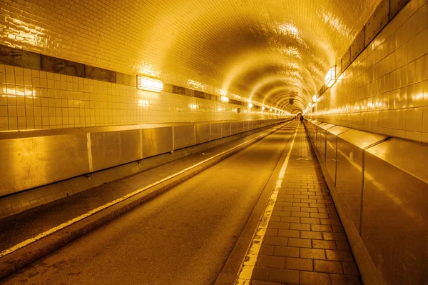 Gammel Elbe tunnel i Hamborg, Tyskland - Stock-foto