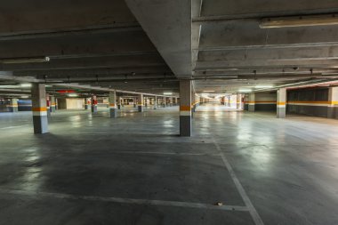 yeraltı otoparkı