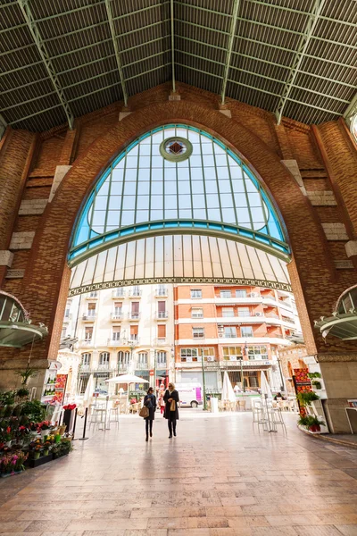 Vista interior do Mercado de Colón em Valência, Espanha — Fotografia de Stock