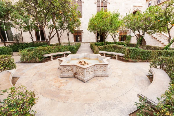 Inner courtyard of the silk exchange in Valencia, Spain — Stock Photo, Image