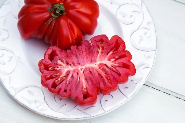 Tomate de carne de bovino — Fotografia de Stock