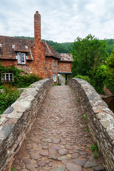 Altes haus in allerford, england — Stockfoto