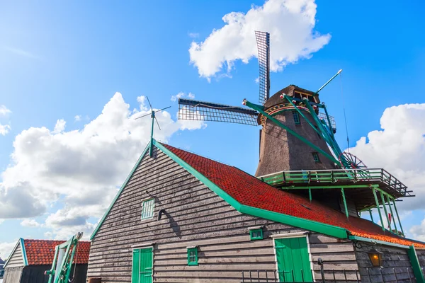 Oude molen in Zaanse Schans, Nederland — Stockfoto
